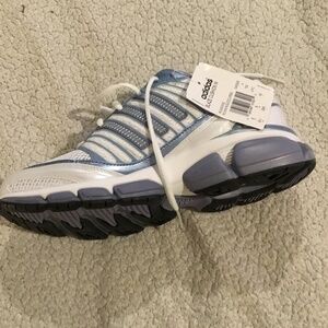 Adidas Blaze Cushion W size 9.5, white and blue